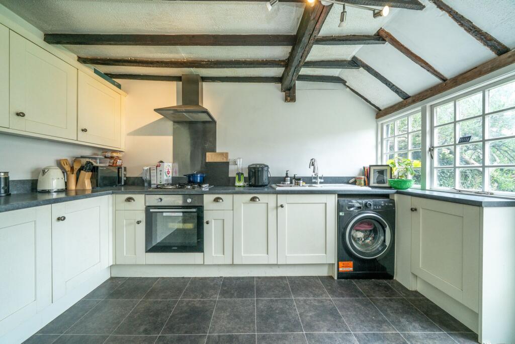 Additional image 3 of High Street, Markyate, AL3