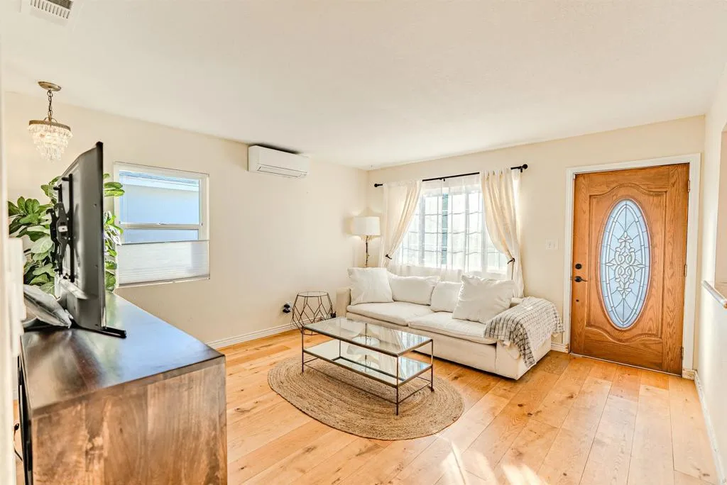 Additional image 13 of 425 8th St, Imperial Beach, CA 91932