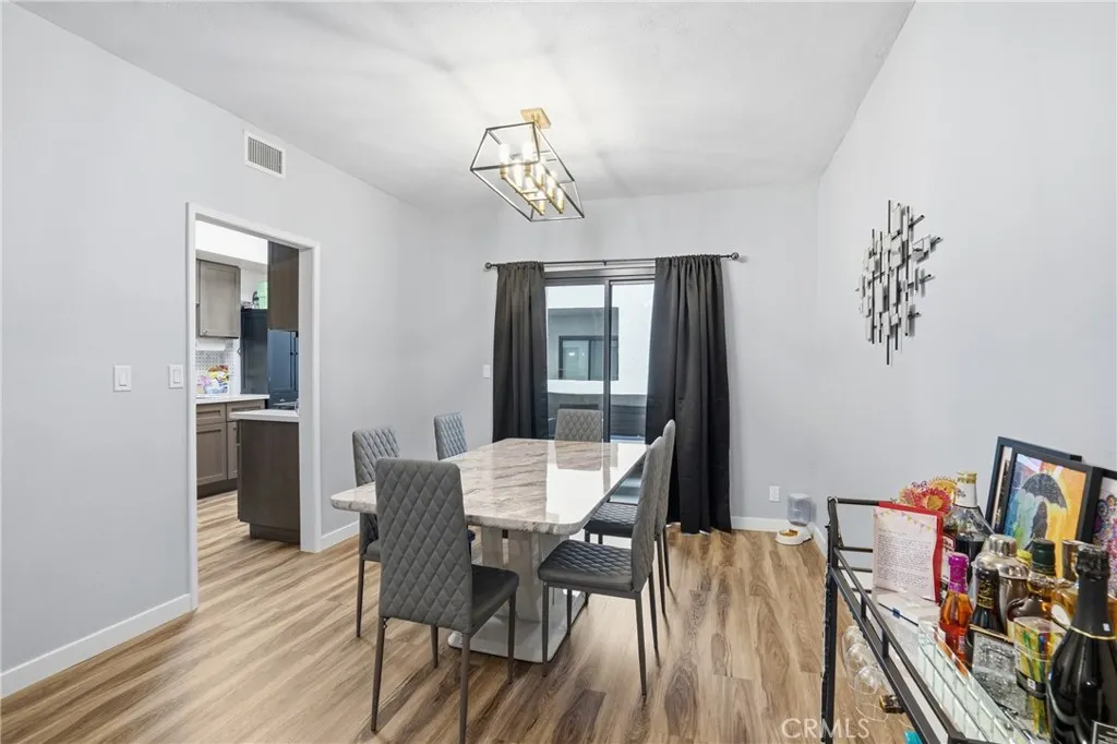 Additional image 14 of 6540 Hayvenhurst Avenue Unit 3, Lake Balboa, CA 91406