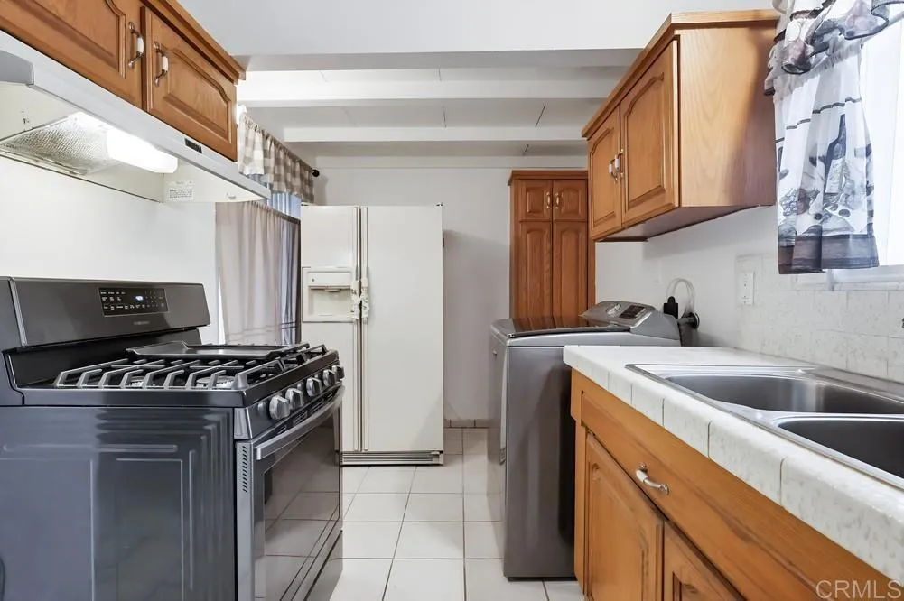 Additional image 39 of 947 S Arizona Avenue, Los Angeles, CA 90022