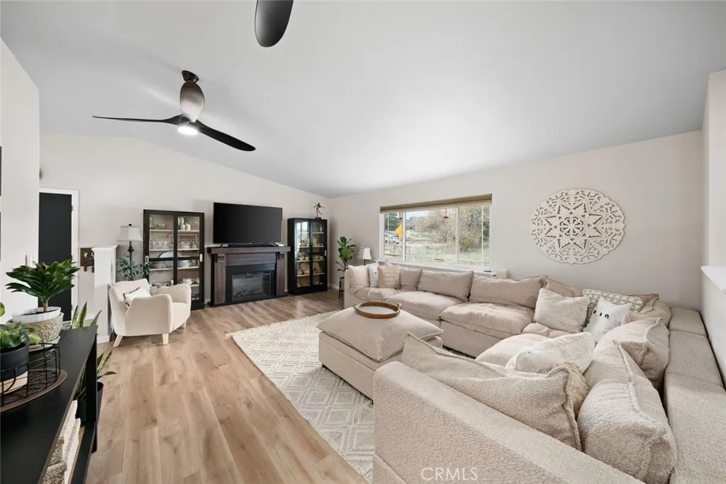 Additional image 43 of 22107 J Street, Santa Margarita, CA 93453