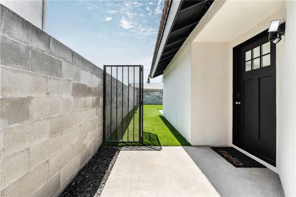 Additional image 3 of 530 W Cypress St, Compton, CA 90220