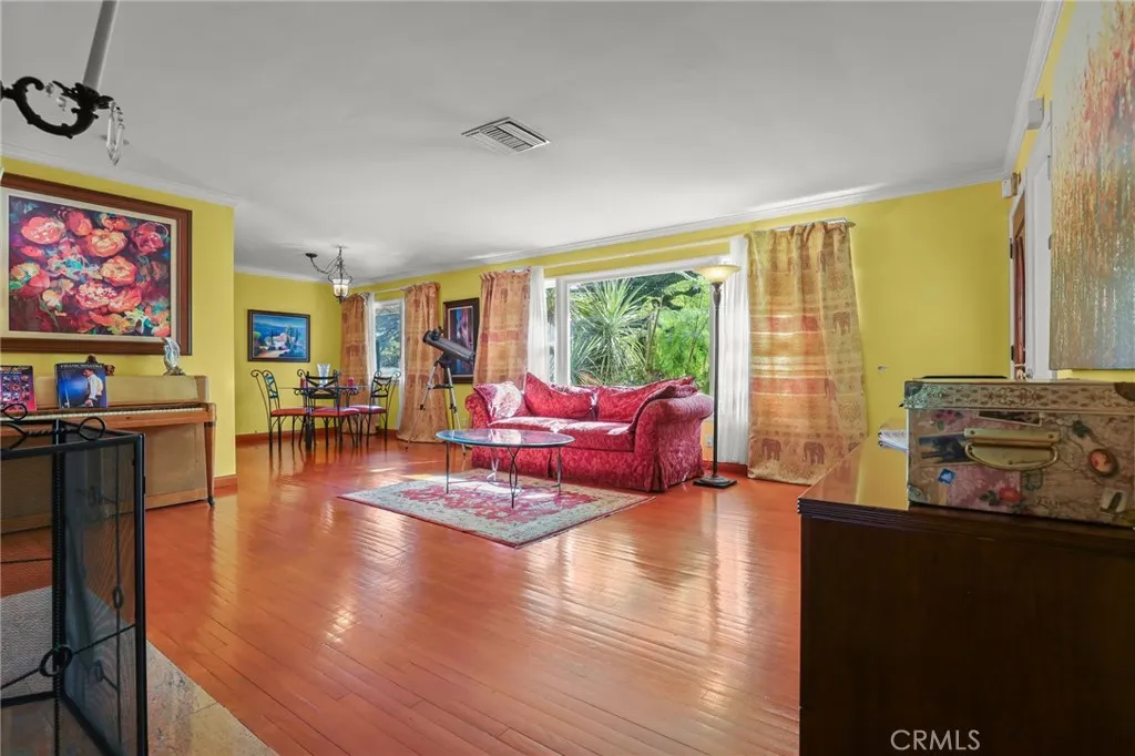 Additional image 9 of 15719 Vose Street, Lake Balboa, CA 91406