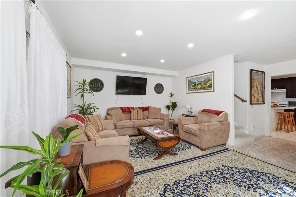 Additional image 45 of 7857 Embry Pt, San Diego, CA 92126