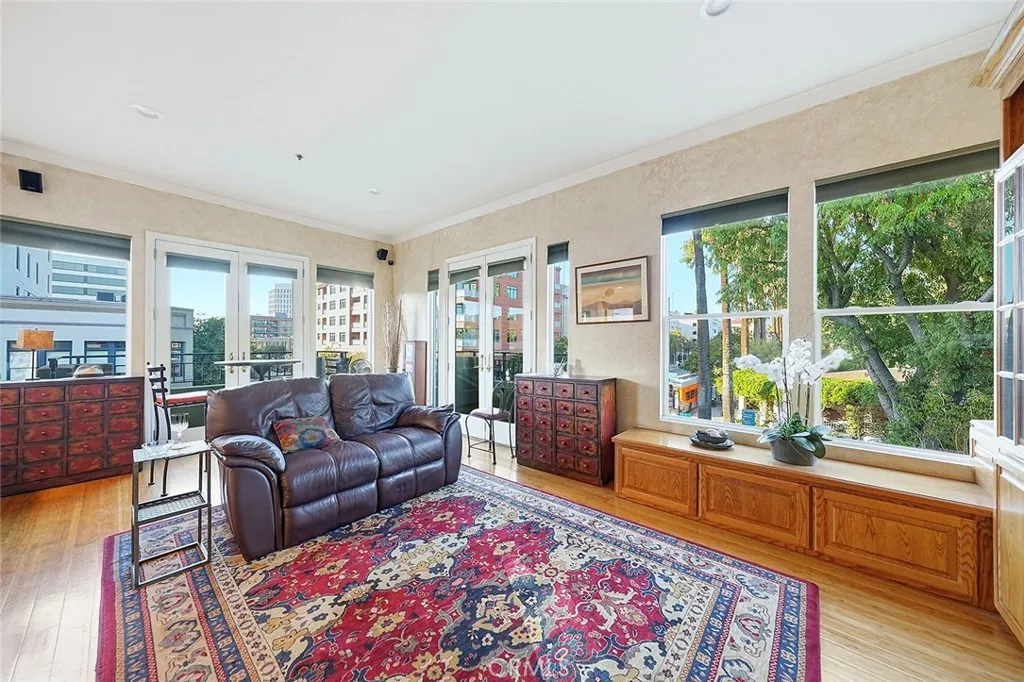 Additional image 6 of 80 N Raymond Avenue Unit 212, Pasadena, CA 91103