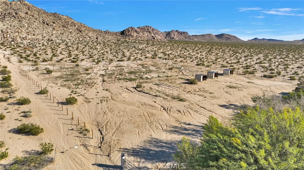 Additional image 38 of 38744 East End Road, Lucerne Valley, CA 92356