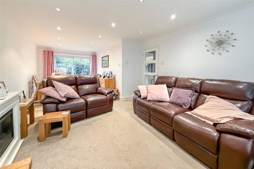 Additional image 19 of Tiverton Court, Harpenden, Hertfordshire, AL5