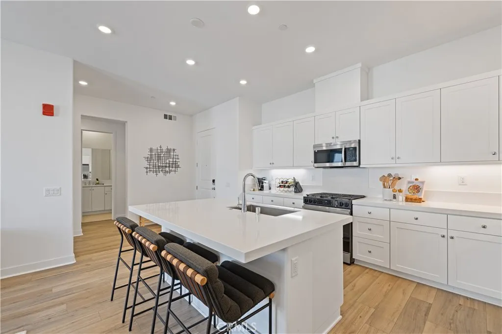 Additional image 64 of 27227 Diamond Peak Lane Unit 301, Valencia, CA 91381