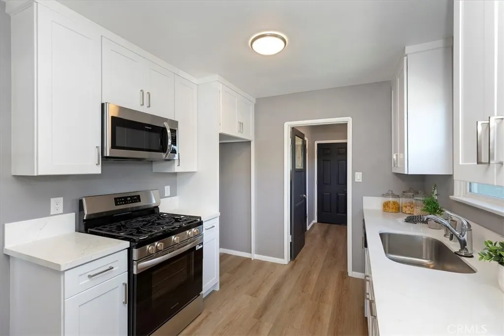 Additional image 61 of 1905 W 115th St, Los Angeles, CA 90047