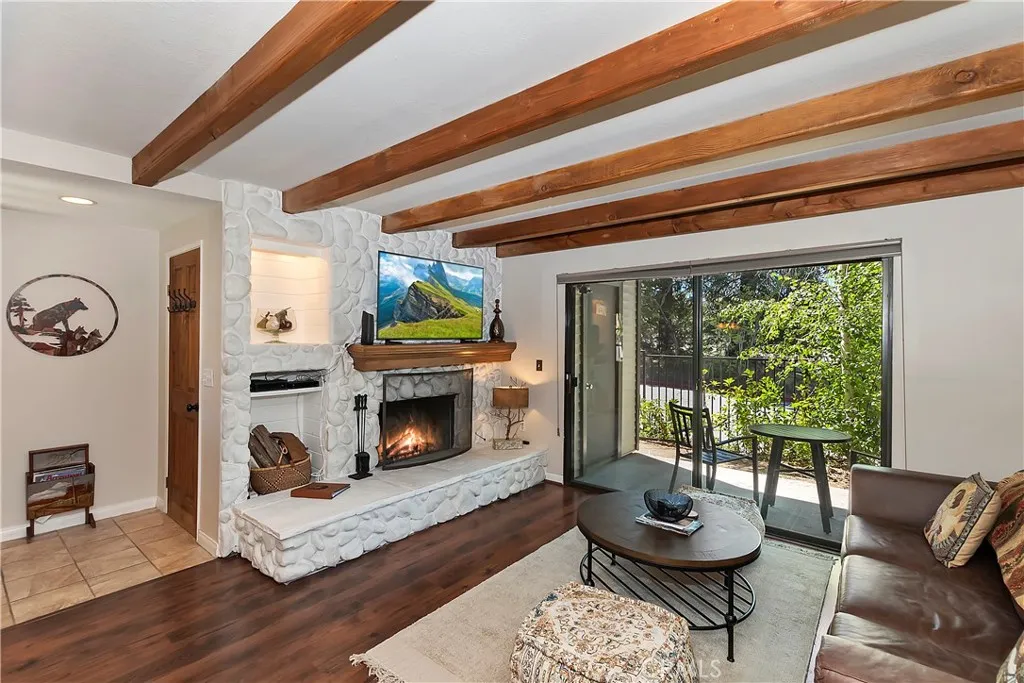 Additional image 7 of 101 Village Bay Unit 1, Lake Arrowhead, CA 92352