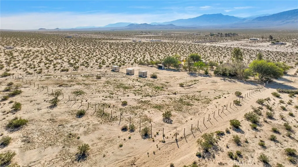 Additional image 84 of 38744 East End Road, Lucerne Valley, CA 92356