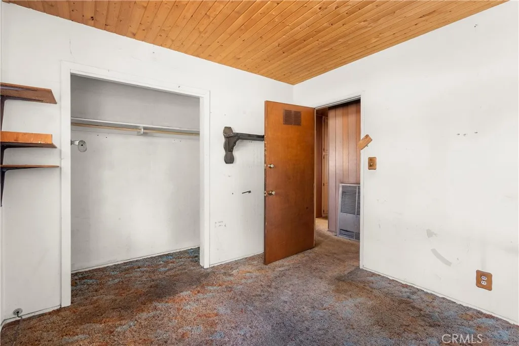 Additional image 61 of 18928 Victory Boulevard, Tarzana, CA 91335