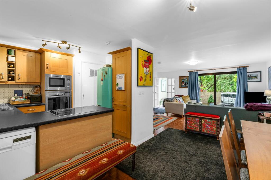 Additional image 8 of Lower Green, Tewin