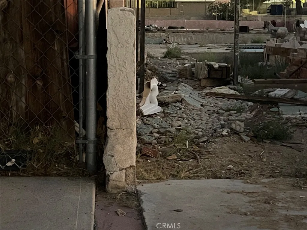 Additional image 71 of 226 E Fredricks St, Barstow, CA 92311
