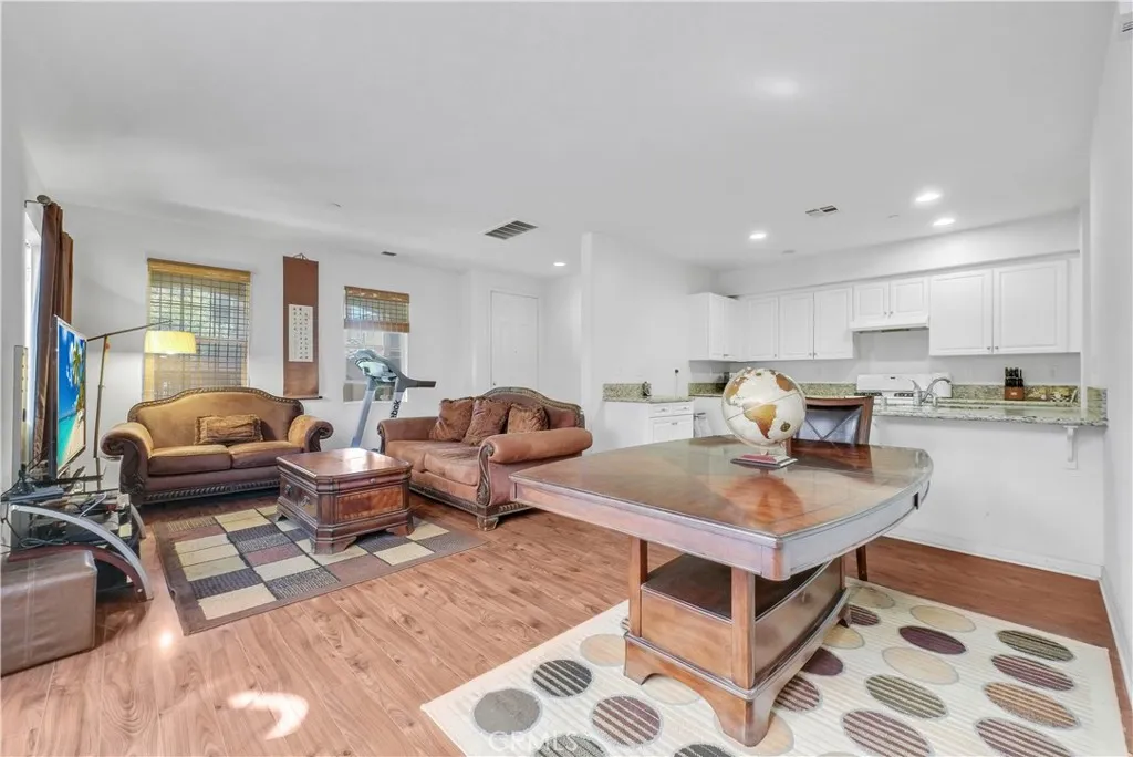 Additional image 7 of 7042 Logsdon Dr, Eastvale, CA 92880