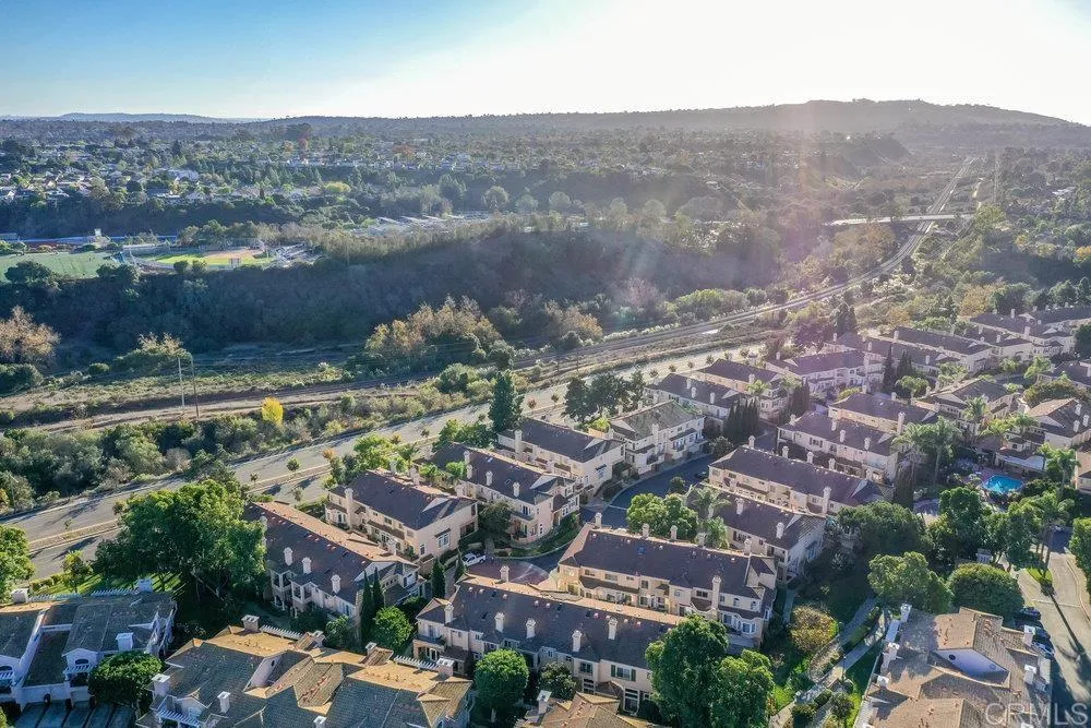 Additional image 76 of 7125 Calabria Court Unit D, San Diego, CA 92122