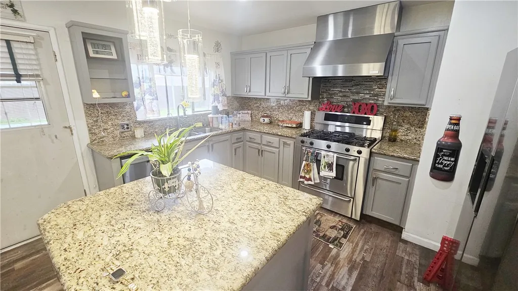 Additional image 6 of 2819 Renegade Ave, Bakersfield, CA 93306