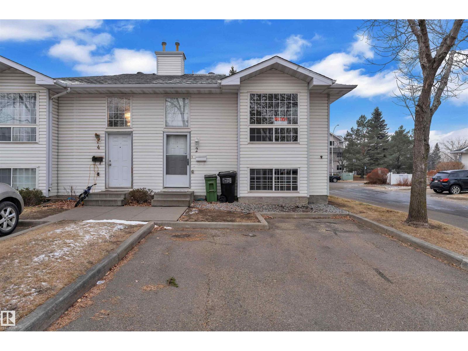 #2 3311 58 ST NW|Edmonton, Alberta T6L6X3