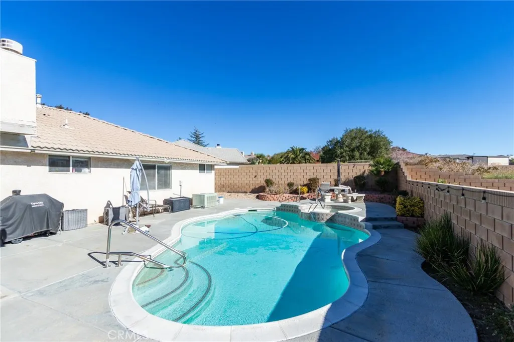 Additional image 78 of 19783 Lara Lane, Apple Valley, CA 92308