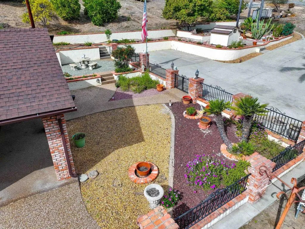 Additional image 124 of 2573 Los Alisos S, Fallbrook, CA 92028