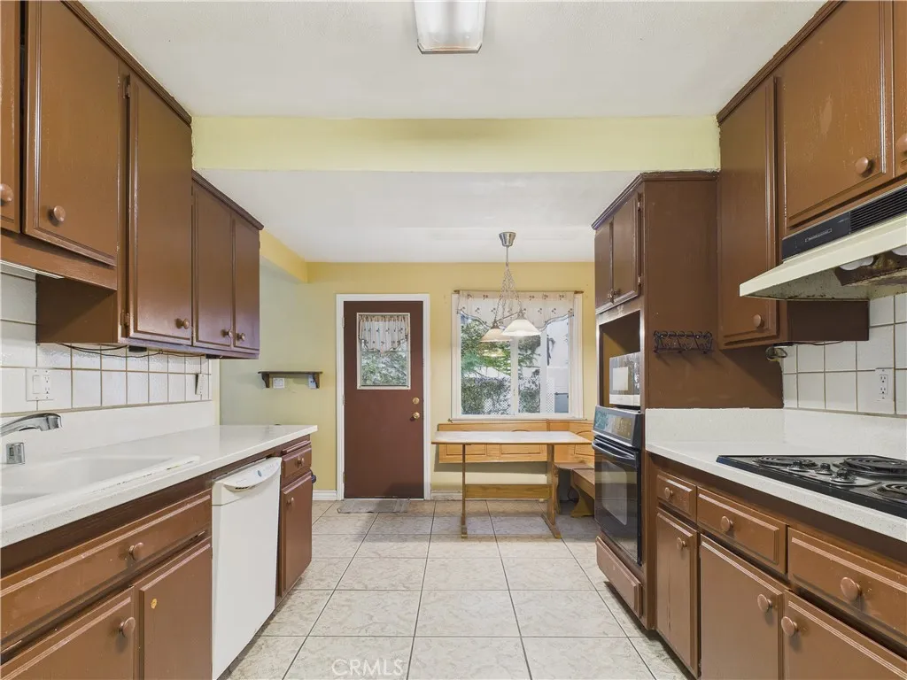 Additional image 9 of 1875 N Shattuck Pl, Orange, CA 92865