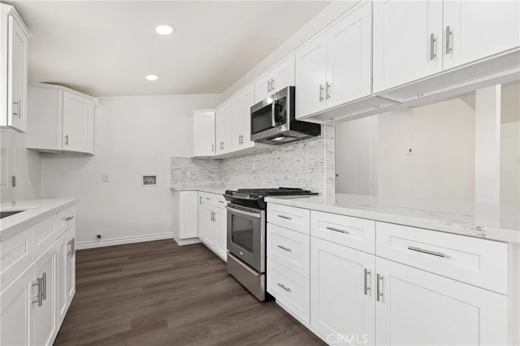 Additional image 27 of 930 S Emerald Street, Anaheim, CA 92804