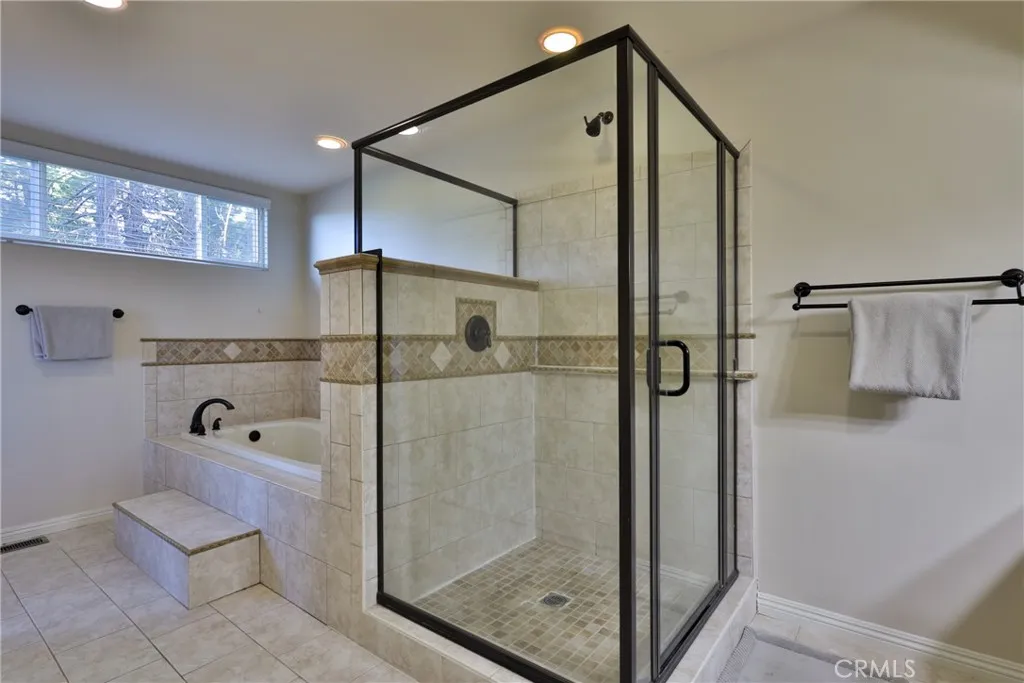 Additional image 28 of 25152 Valle Drive, Crestline, CA 92325