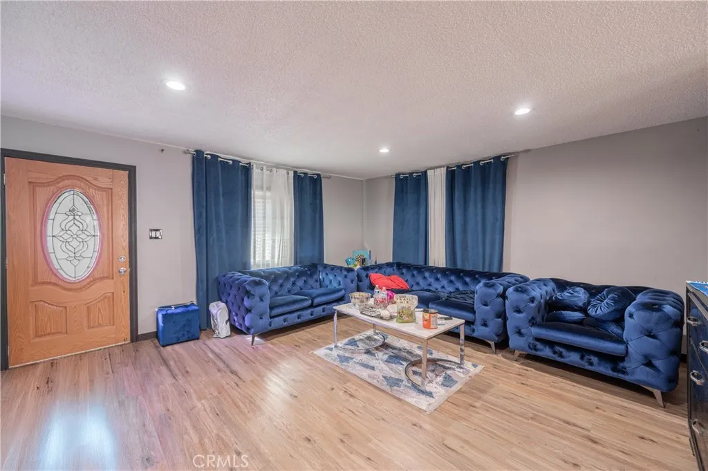 Additional image 62 of 16038 Hartland Street, Van Nuys, CA 91406