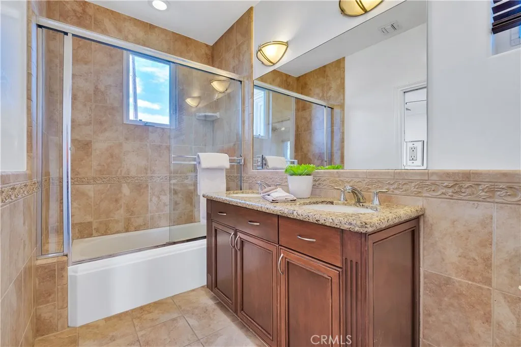 Additional image 45 of 516 Penn St, El Segundo, CA 90245