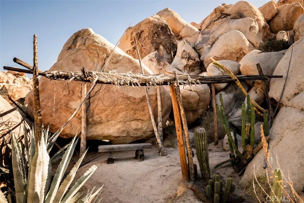 Additional image 90 of 66075 Foothill Dr, Joshua Tree, CA 92252