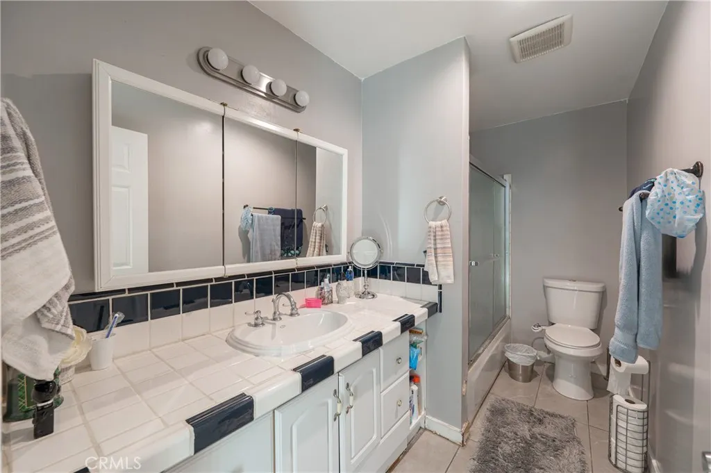 Additional image 50 of 16038 Hartland Street, Van Nuys, CA 91406