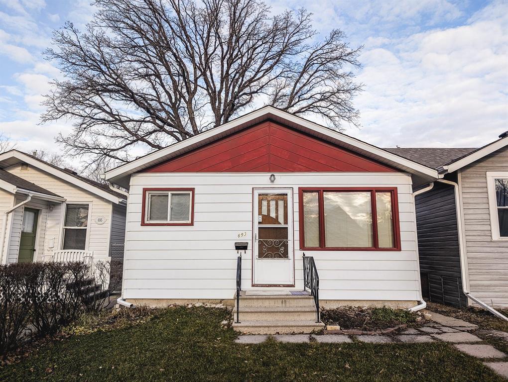 Property image for 693 Walker Avenue|Winnipeg, Manitoba R3L1C6