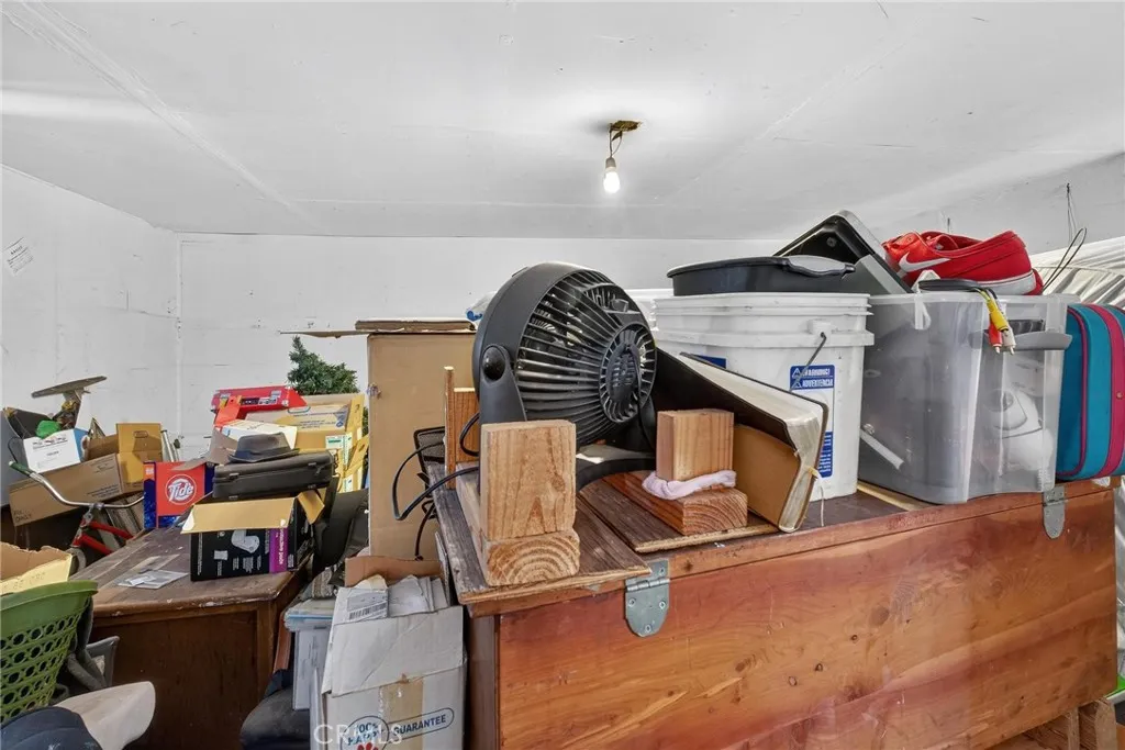 Additional image 36 of 1139 E 82nd St, Los Angeles, CA 90001