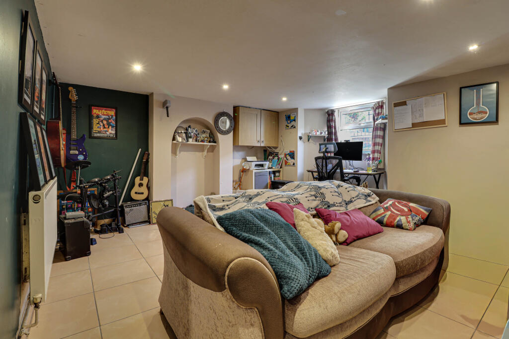 Additional image 5 of Liverpool Road, St Albans, AL1