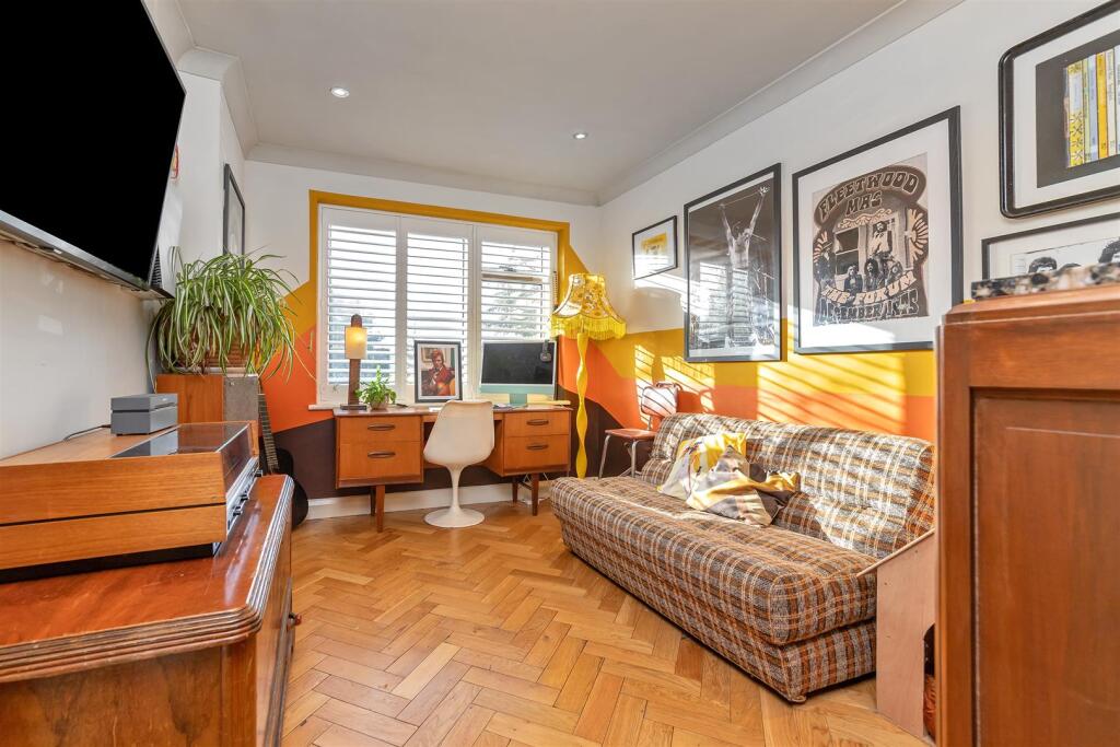 Additional image 8 of Colney Heath Lane, St. Albans