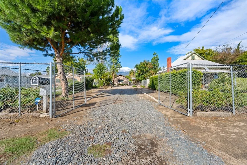 Additional image 76 of 352 E 16th St, San Bernardino, CA 92404