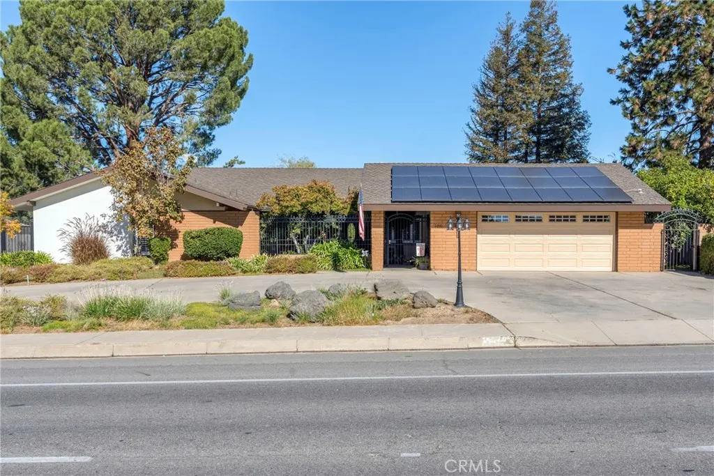 Additional image 4 of 3010 Panorama Dr, Bakersfield, CA 93306