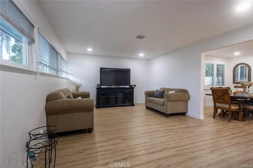 Additional image 8 of 256 E Mission Rd, Corona, CA 92879