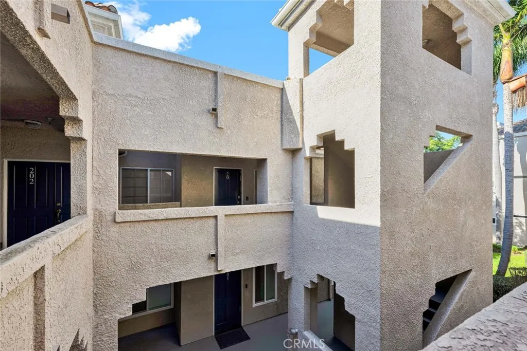 Additional image 64 of 4561 Warner Ave Unit 201, Huntington Beach, CA 92649