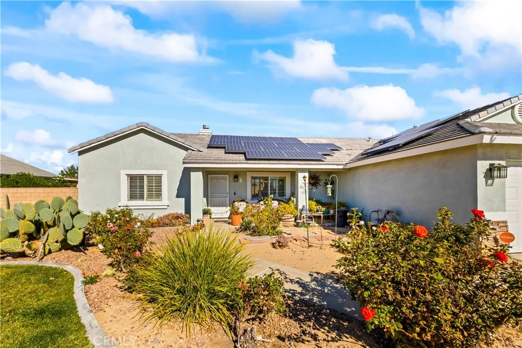 21168 Merlot Ln, Apple Valley, CA 92308