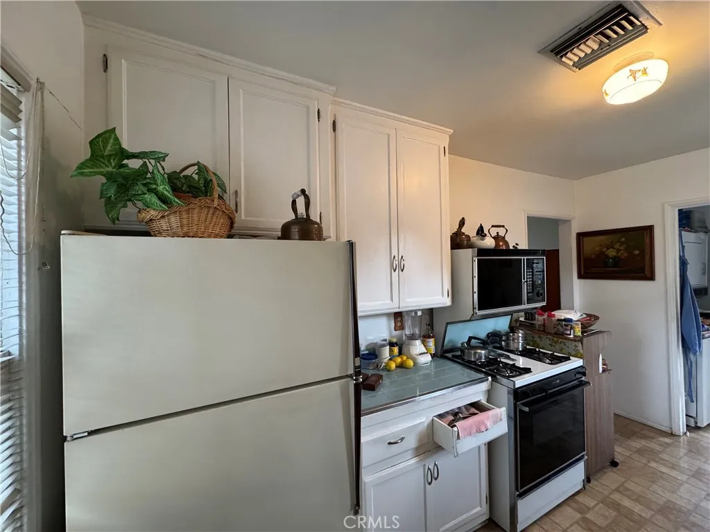 Additional image 49 of 7044 Bertrand, Reseda, CA 91335