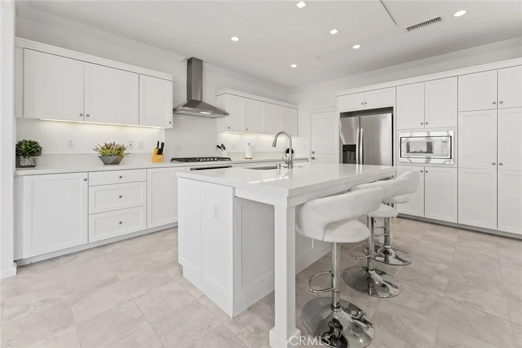 Additional image 6 of 87 Darby, Irvine, CA 92620