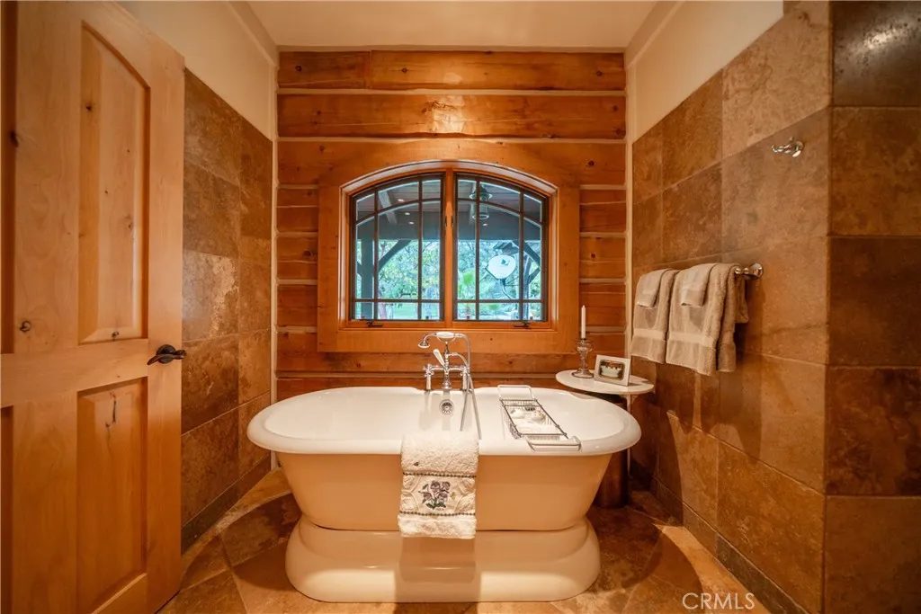 Additional image 34 of 15900 El Camino Robles Rd, Redding, CA 96001