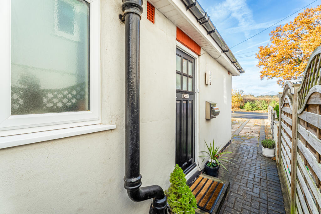 Additional image 3 of Harpenden Lane, Redbourn, St. Albans, Hertfordshire, AL3