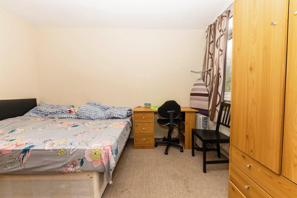 Additional image 4 of Wood Close, Hatfield