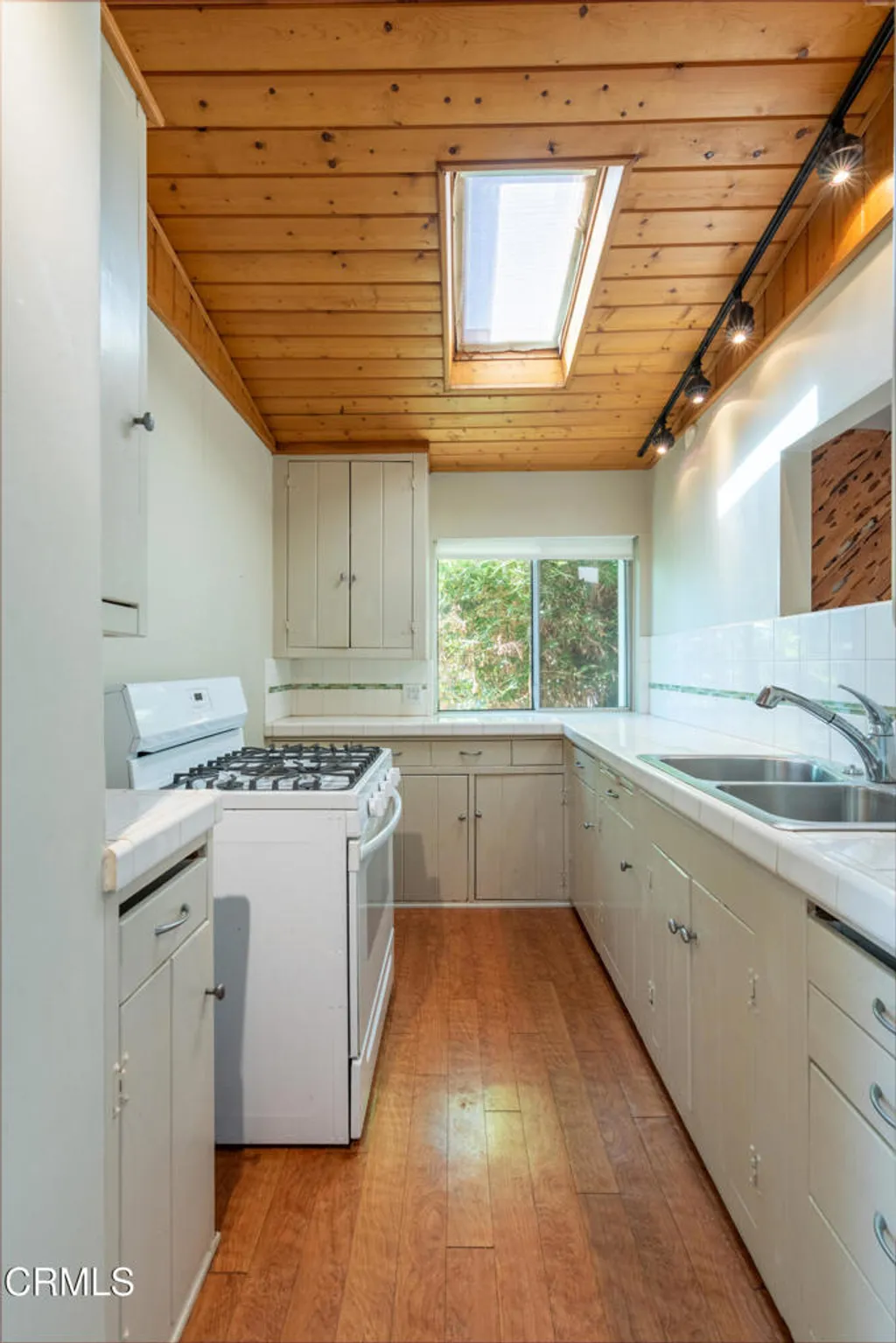 Additional image 16 of 265 W Grandview Avenue, Sierra Madre, CA 91024