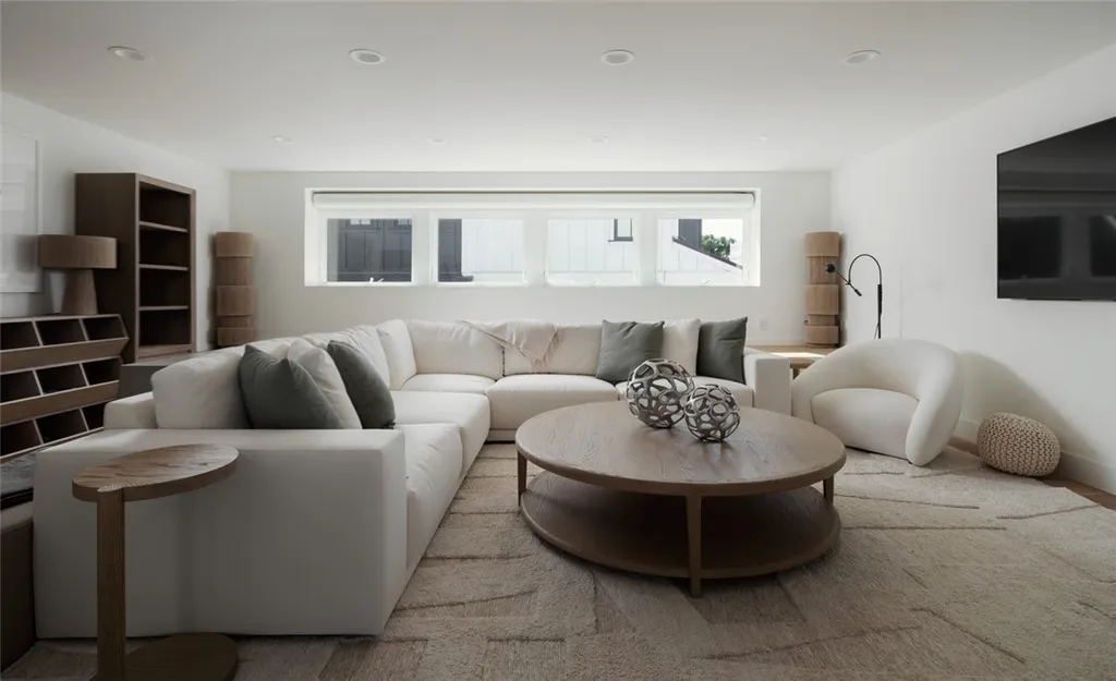 Additional image 15 of 1909 E Bay Ave, Newport Beach, CA 92661