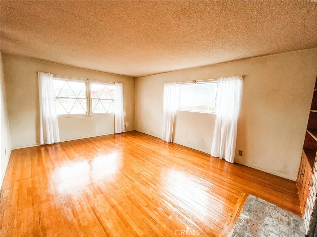 Additional image 4 of 534 E Hoover Ave, Orange, CA 92867