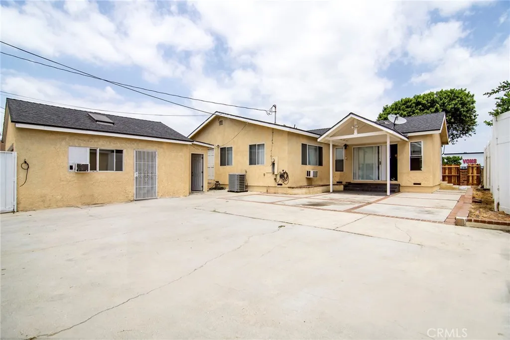 Additional image 25 of 19324 Victory Boulevard, Reseda, CA 91335