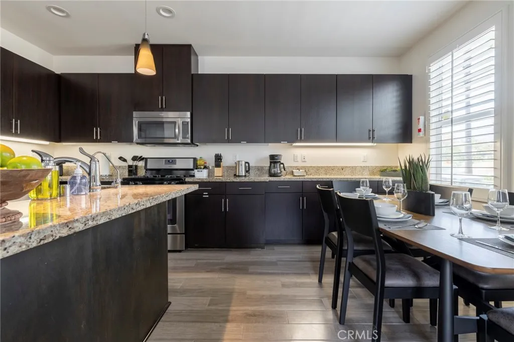 Additional image 95 of 816 E Promenade Unit A, Azusa, CA 91702